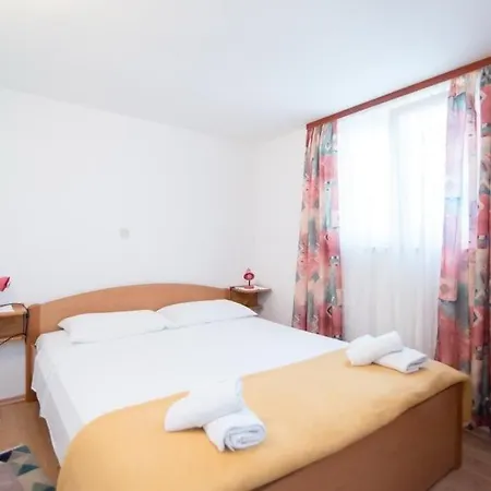 Orange Apartment Postira